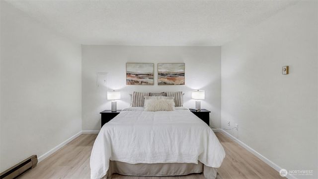 421 Wells Avenue S, Renton, WA 98057