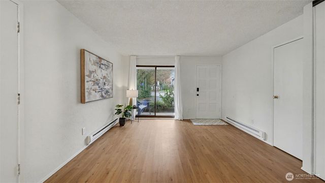 421 Wells Avenue S, Renton, WA 98057