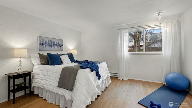 421 Wells Avenue S, Renton, WA 98057