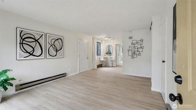 421 Wells Avenue S, Renton, WA 98057