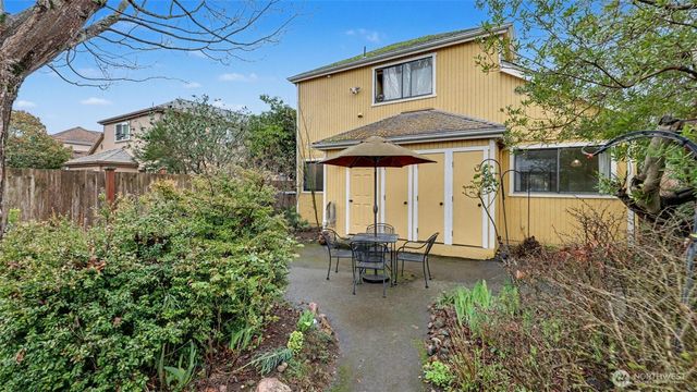 421 Wells Avenue S, Renton, WA 98057