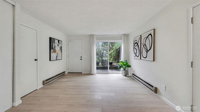 421 Wells Avenue S, Renton, WA 98057