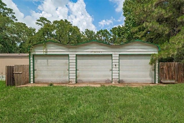477 Canadian Dr, Trinity, TX 75862