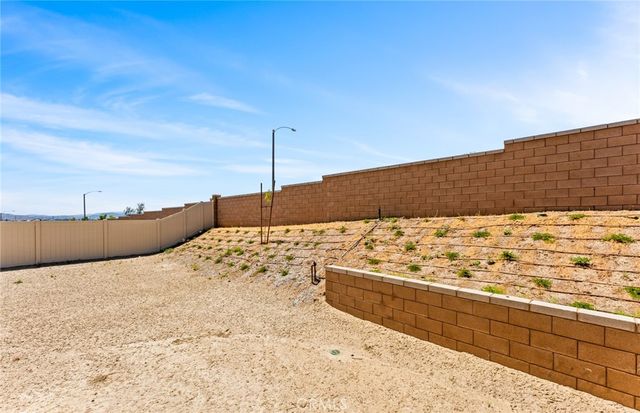 29425 Ironview Drive, Menifee, CA 92584