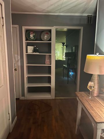 109 Jean St, Paris, TN 38242