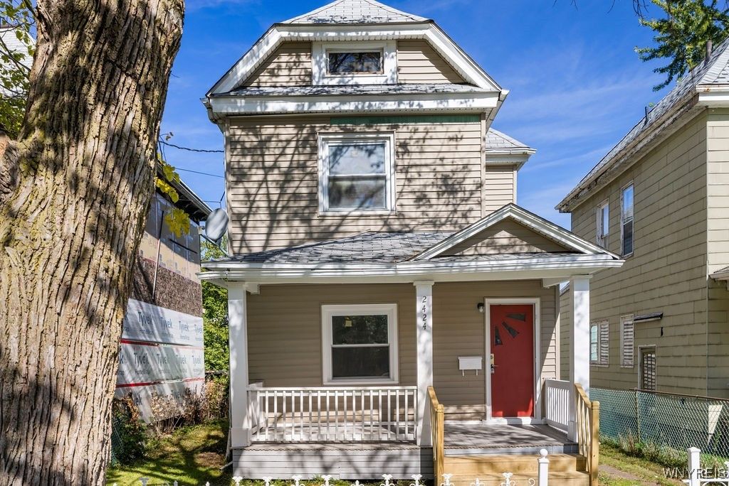 2424 Cudaback Avenue, Niagara Falls, NY 14303