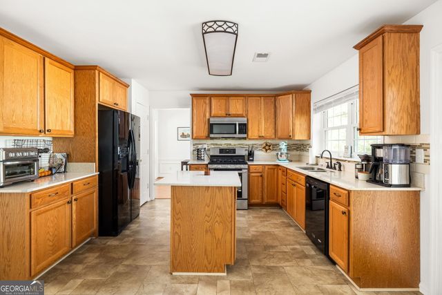 3384 Southern Oaks Court, Decatur, GA 30034