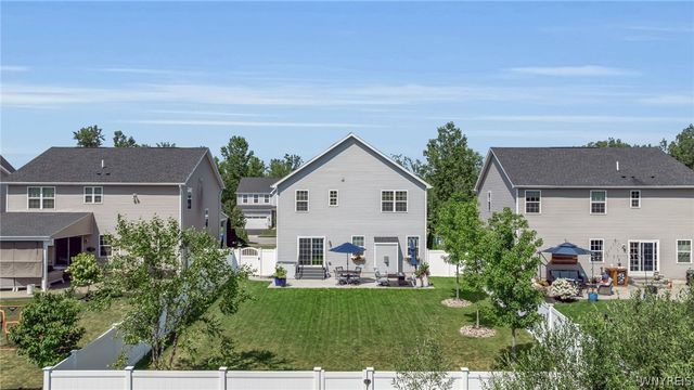 136 Lynette Lane, Amherst, NY 14228