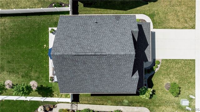 136 Lynette Lane, Amherst, NY 14228