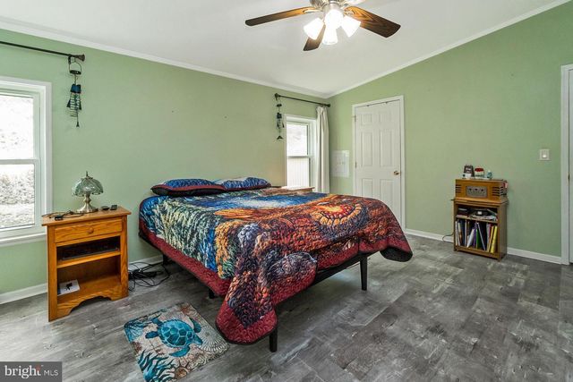 7 ABBEY RD, Easton, PA 18040