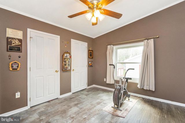 7 ABBEY RD, Easton, PA 18040