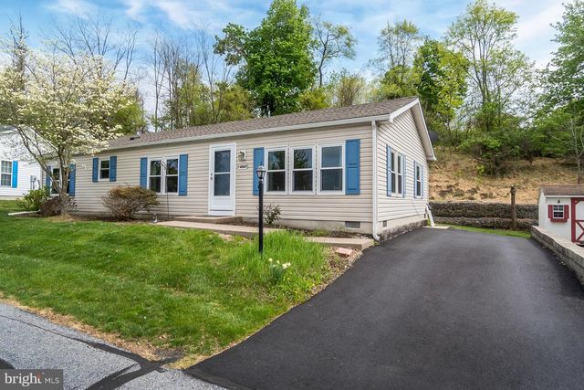 7 ABBEY RD, Easton, PA 18040