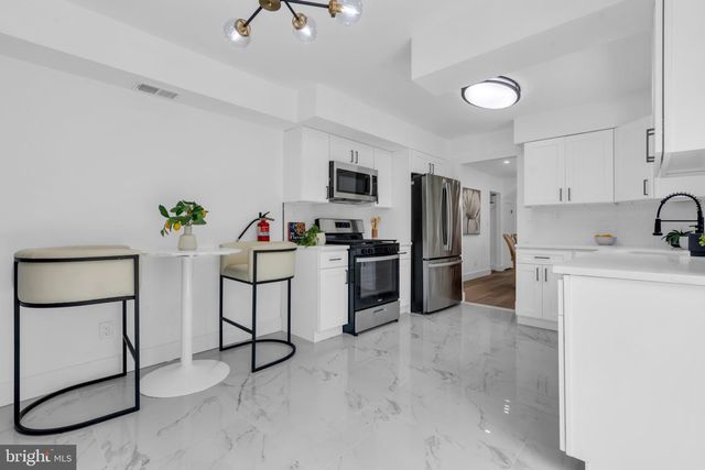61 TRIANGLE, Willingboro, NJ 08046