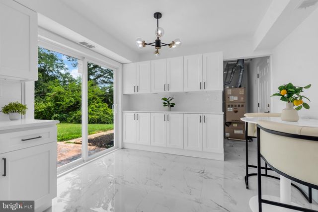61 TRIANGLE, Willingboro, NJ 08046