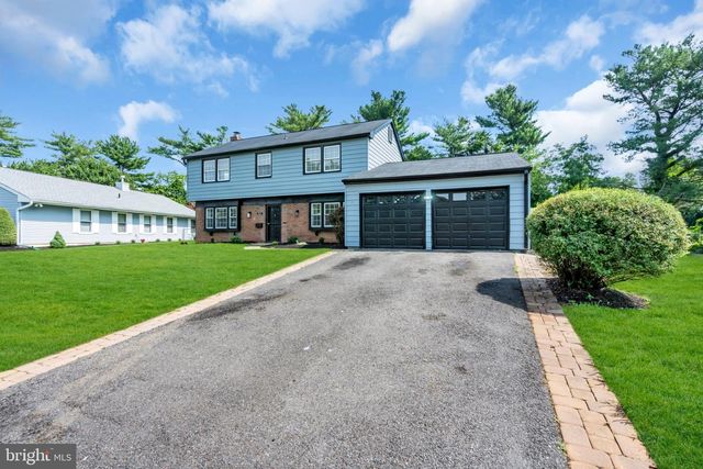61 TRIANGLE, Willingboro, NJ 08046