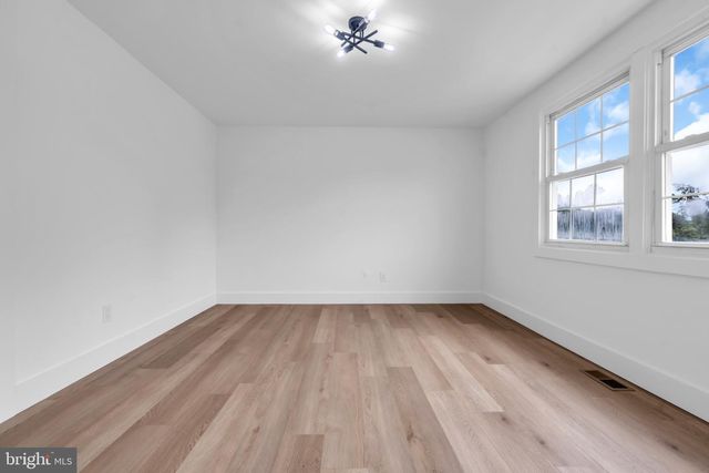 61 TRIANGLE, Willingboro, NJ 08046