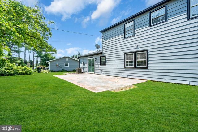 61 TRIANGLE, Willingboro, NJ 08046