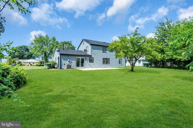 61 TRIANGLE, Willingboro, NJ 08046