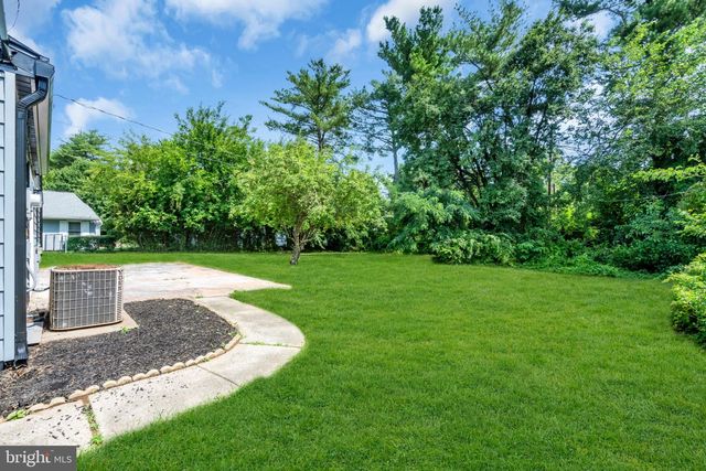 61 TRIANGLE, Willingboro, NJ 08046