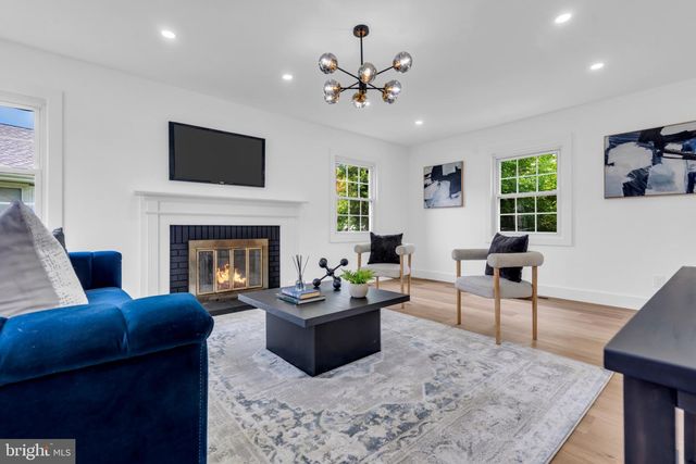 61 TRIANGLE, Willingboro, NJ 08046