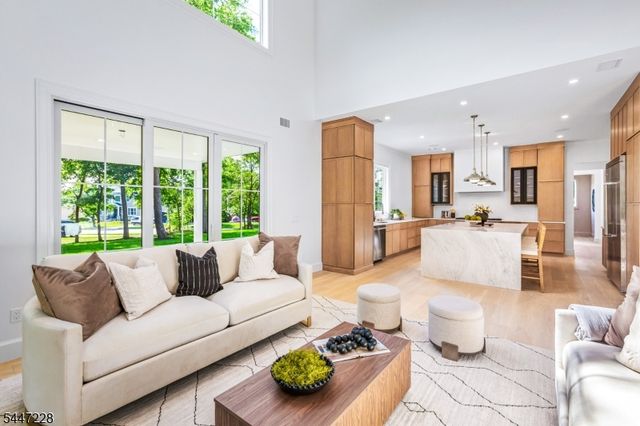 11 Florham Ave, Florham Park Boro, NJ 07932