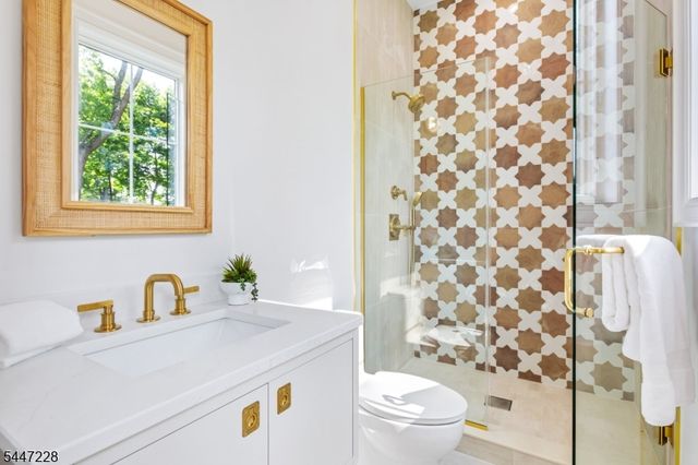11 Florham Ave, Florham Park Boro, NJ 07932
