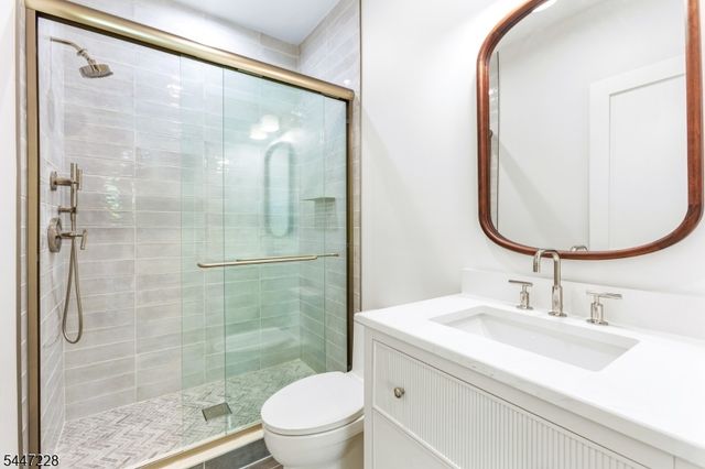 11 Florham Ave, Florham Park Boro, NJ 07932