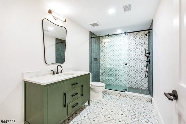 11 Florham Ave, Florham Park Boro, NJ 07932