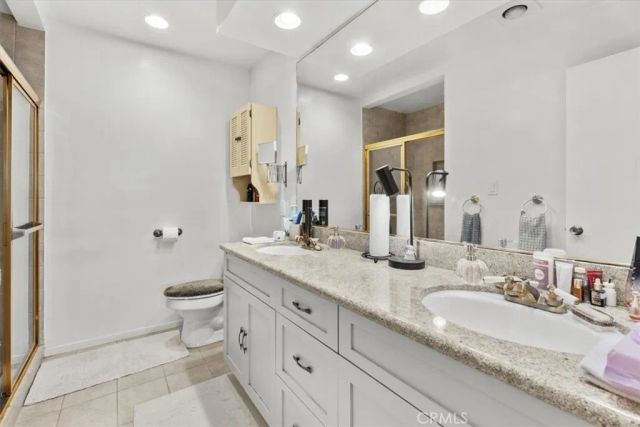 15248 Dickens Street 205, Sherman Oaks, CA 91403