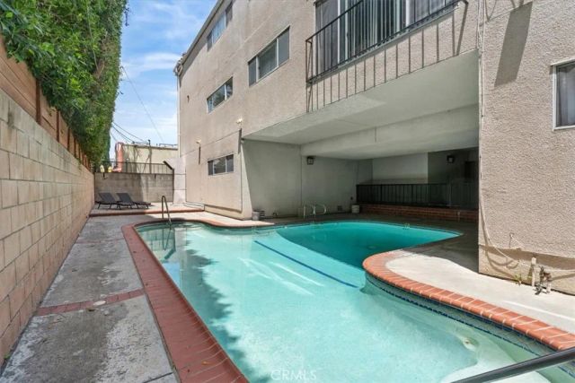 15248 Dickens Street 205, Sherman Oaks, CA 91403