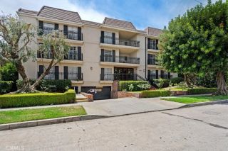 15248 Dickens Street 205, Sherman Oaks, CA 91403