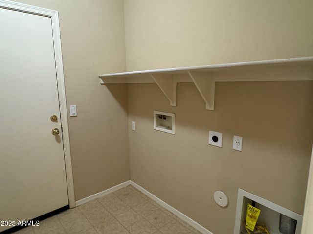 7165 S BRIARWOOD Court, Gilbert, AZ 85298