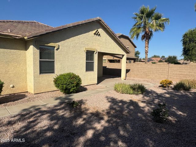 7165 S BRIARWOOD Court, Gilbert, AZ 85298