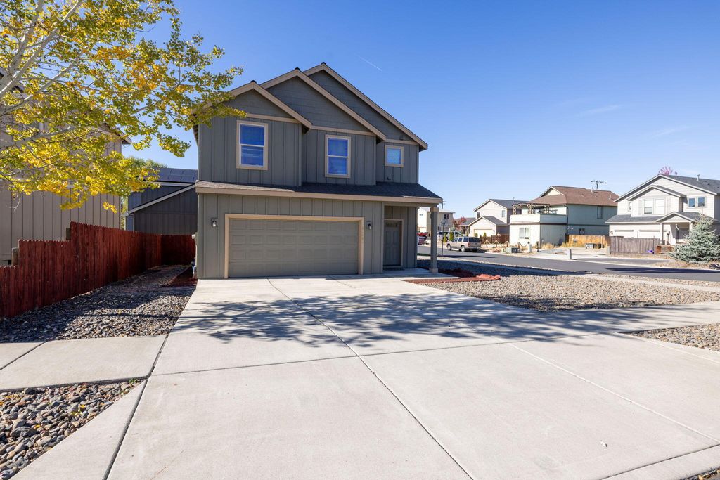 62085 Wolcott Place, Bend, OR 97701