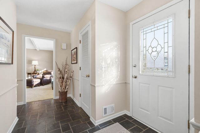 2741 Zane Avenue N, Crystal, MN 55422