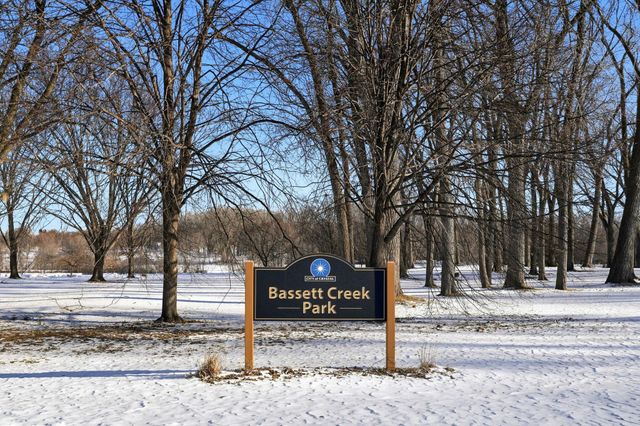 2741 Zane Avenue N, Crystal, MN 55422