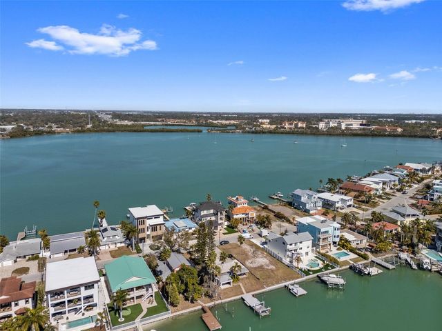 837 BAY POINT DRIVE, Madeira Beach, FL 33708