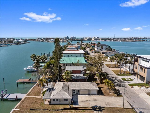 837 BAY POINT DRIVE, Madeira Beach, FL 33708
