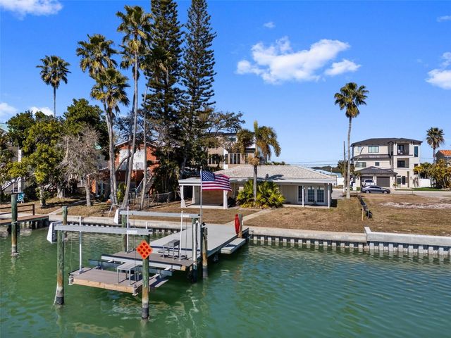 837 BAY POINT DRIVE, Madeira Beach, FL 33708