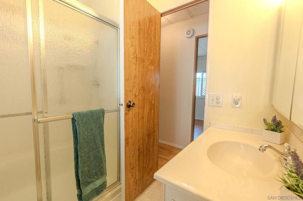 Image 25 of property listing at 6 Oriole Ln, Oceanside, CA 92057