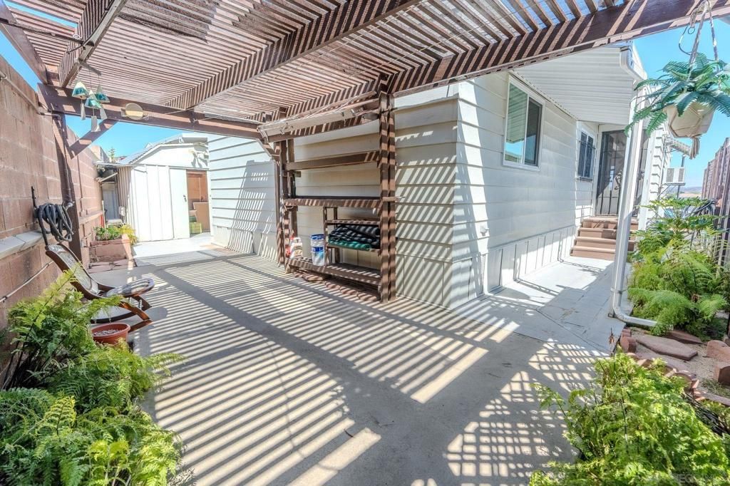 Image 30 of property listing at 6 Oriole Ln, Oceanside, CA 92057