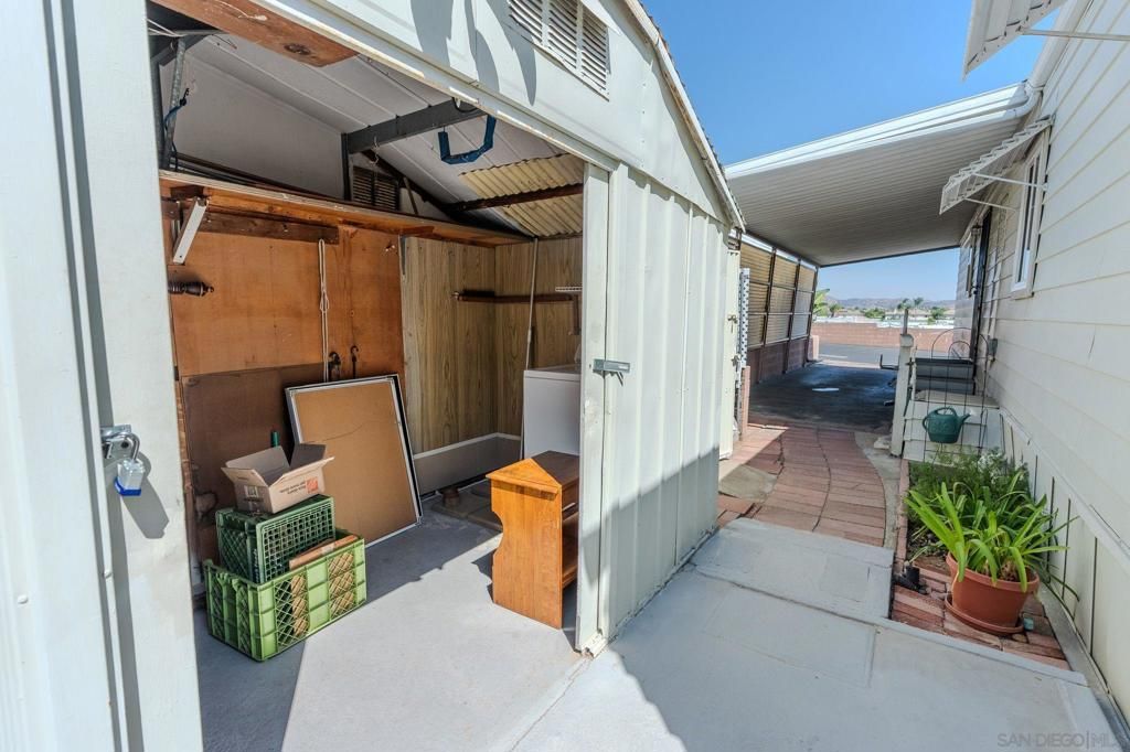 Image 32 of property listing at 6 Oriole Ln, Oceanside, CA 92057