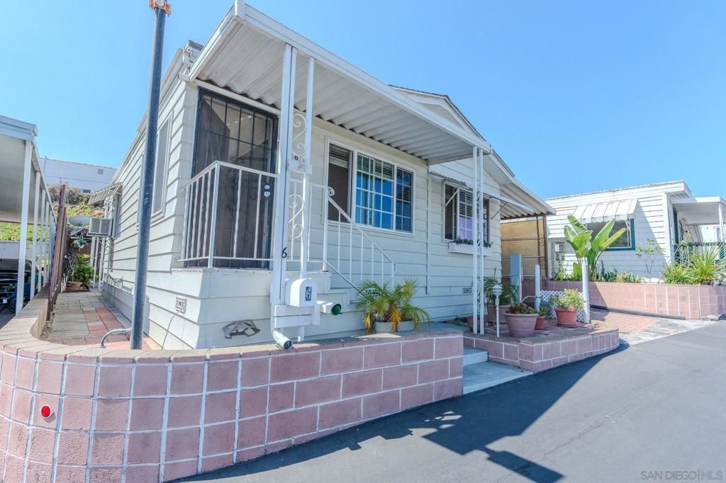 Image 34 of property listing at 6 Oriole Ln, Oceanside, CA 92057