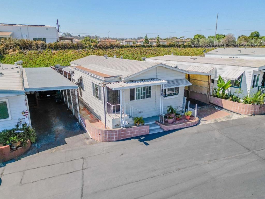 Image 38 of property listing at 6 Oriole Ln, Oceanside, CA 92057