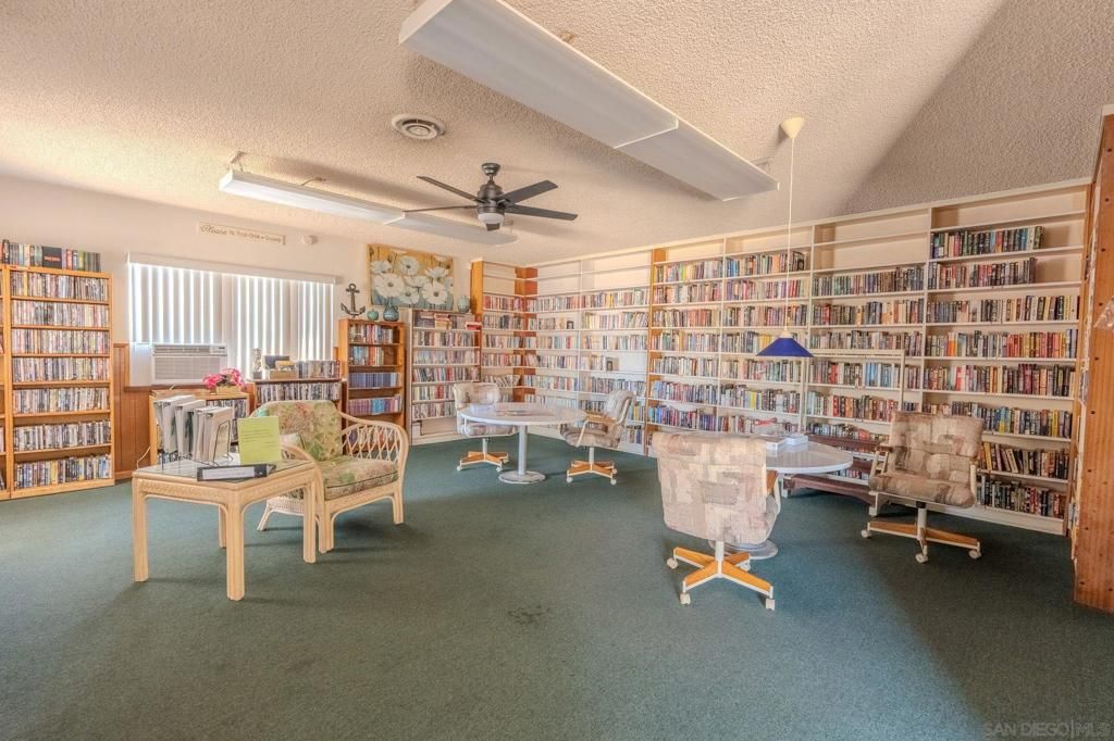 Image 41 of property listing at 6 Oriole Ln, Oceanside, CA 92057