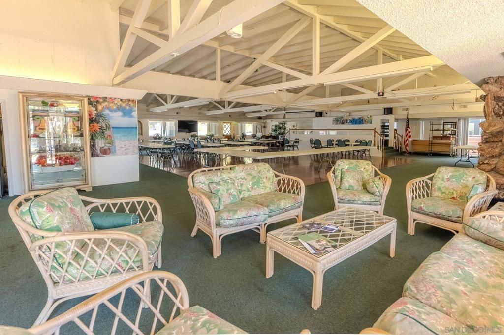 Image 42 of property listing at 6 Oriole Ln, Oceanside, CA 92057