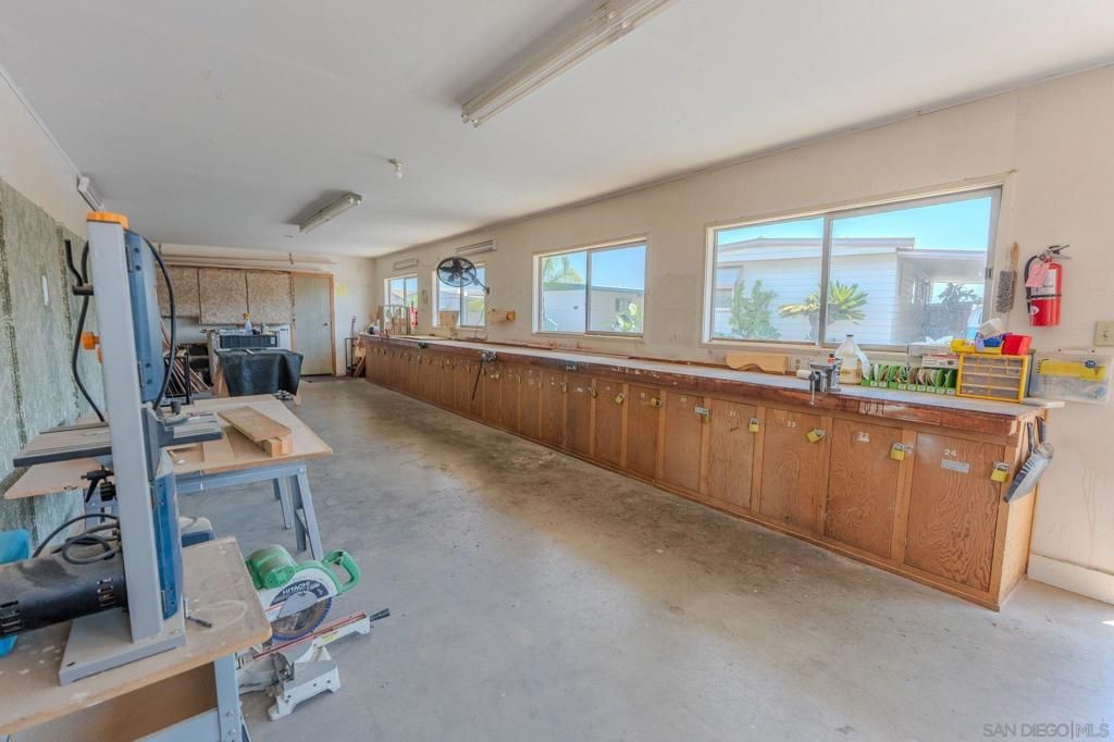 Image 46 of property listing at 6 Oriole Ln, Oceanside, CA 92057