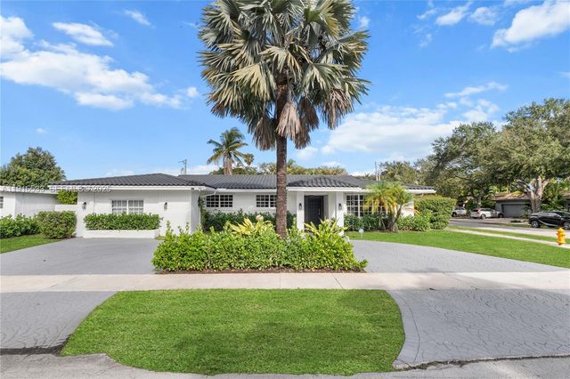 2055 NE 201st Ter, Miami, FL 33179