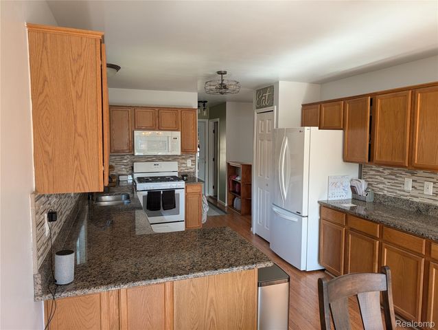 57487 Nicholas Drive, Washington Township, MI 48094