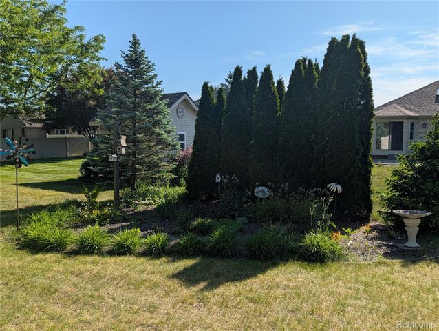 57487 Nicholas Drive, Washington Township, MI 48094